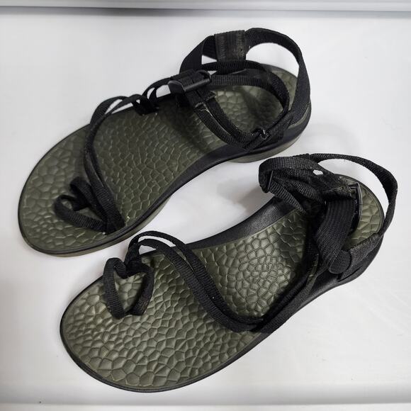 Chaco Size 8.5 Sandals - Picture 3 of 6
